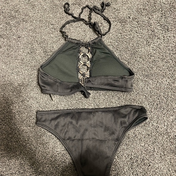 Hot Kiss Bikini - Picture 3 of 4